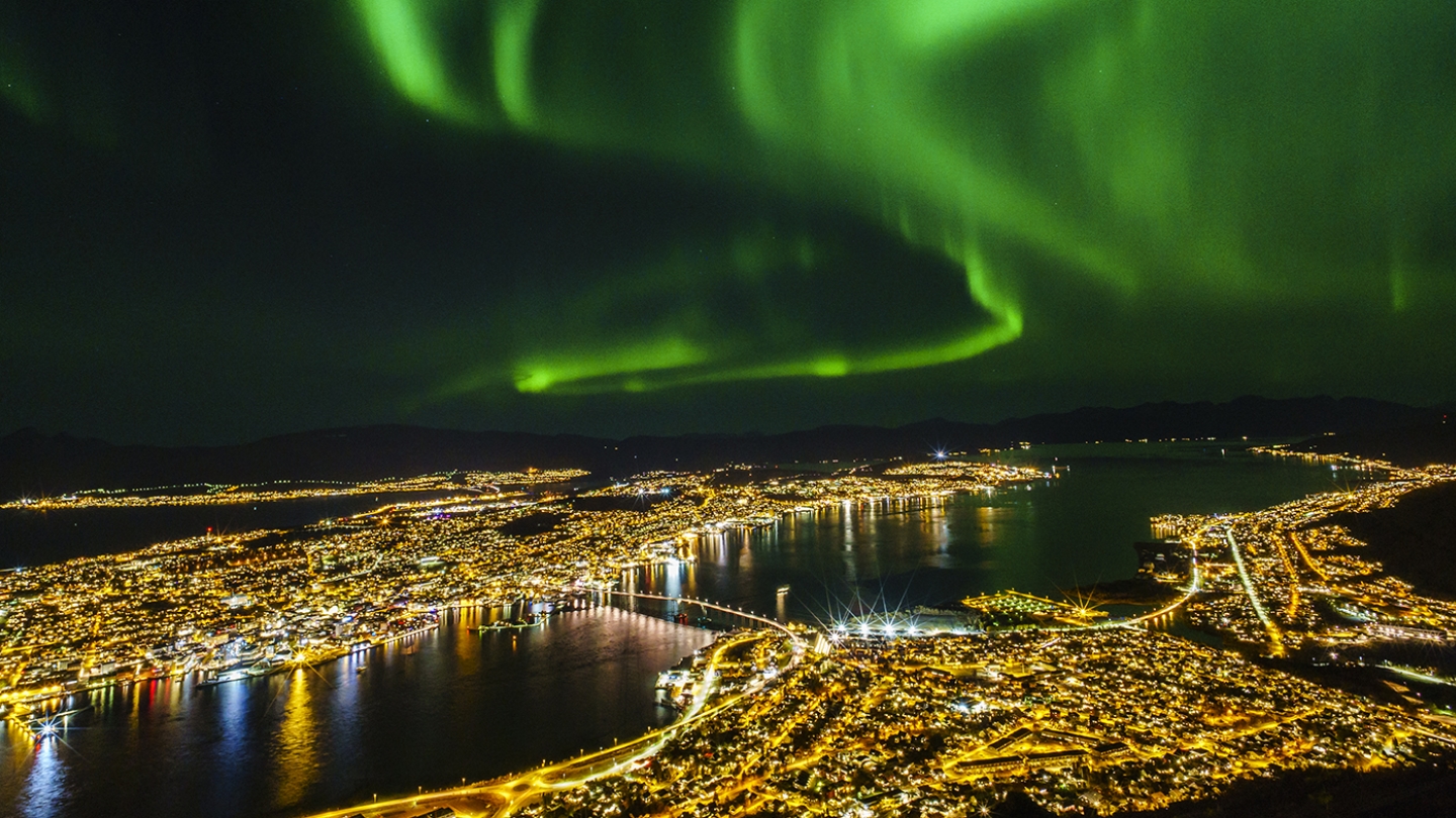 the northern lights in | Norway | Visit Tromso