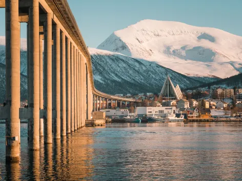 The Tromsø bridge and the Arctic Cathedral 