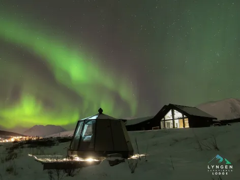 Nordlys over Lyngen Experience Lodge 