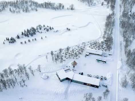 basecamp Aurora Alps in Breivikeidet