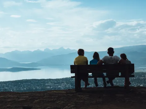 Family enjoying the view of Tromsø and Kvaløya