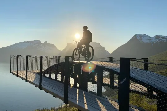 Arctic Coast with E-bike