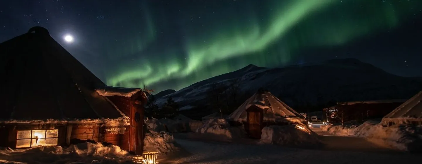 Camp Tamok and Ice Domes Northern lights camp outside of Tromsø