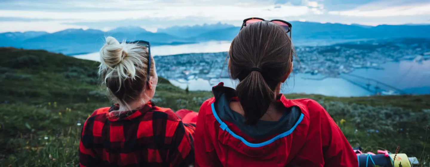 Friends enjoying view over the city 